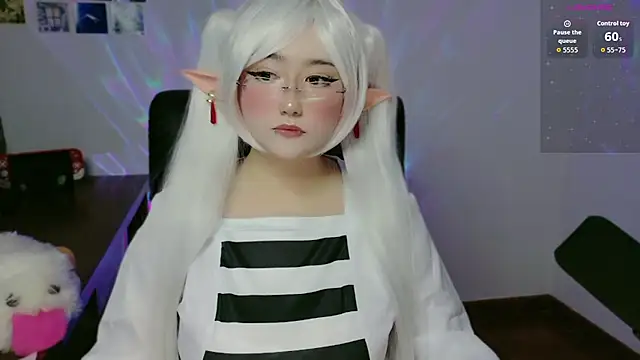 Snapshot of Livelle69 chatting on November 21, 2025, 3:05 am Livelle69 online show from November 21, 2025, 3:05 am