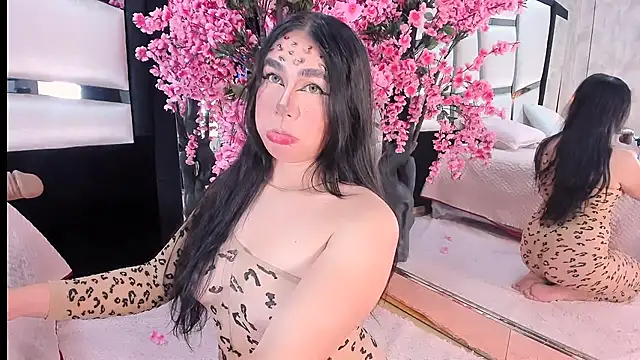 Snapshot of TessaCooper1 chatting on April 24, 2026, 8:22 pm TessaCooper1 online show from April 24, 2026, 8:22 pm