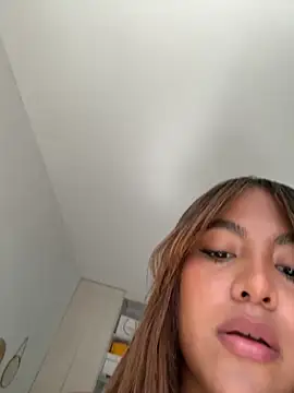 Snapshot of MegannHills chatting on September 14, 2025, 3:12 pm MegannHills online show from September 14, 2025, 3:12 pm