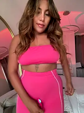 Snapshot of MegannHills chatting on September 19, 2025, 5:50 pm MegannHills online show from September 19, 2025, 5:50 pm