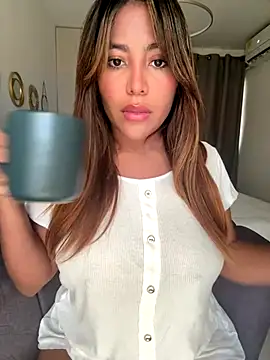 Snapshot of MegannHills chatting on September 26, 2025, 2:57 pm MegannHills online show from September 26, 2025, 2:57 pm