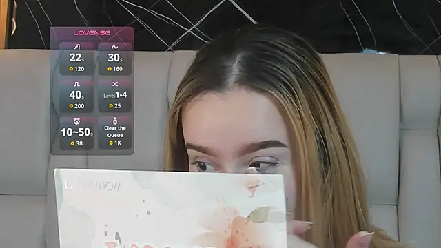 kristal joi dl online show from December 2, 2025, 11:45 am