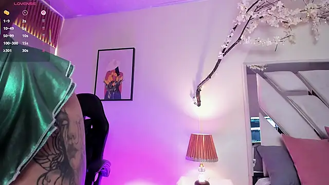 emy williams online show from November 21, 2025, 8:08 pm