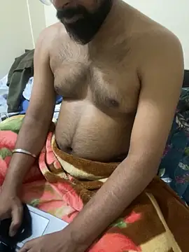 Horney spidy online show from November 29, 2025, 5:13 pm