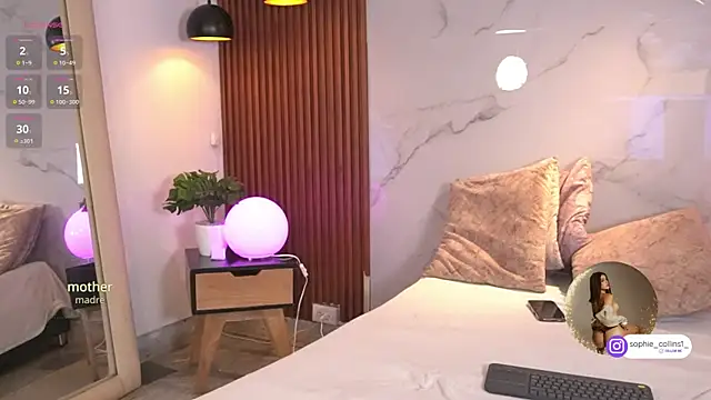 Snapshot of SophieCollins_1 chatting on March 13, 2026, 11:37 am SophieCollins 1 online show from March 13, 2026, 11:37 am