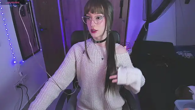 Snapshot of starrraura chatting on December 5, 2025, 7:45 pm starrraura online show from December 5, 2025, 7:45 pm