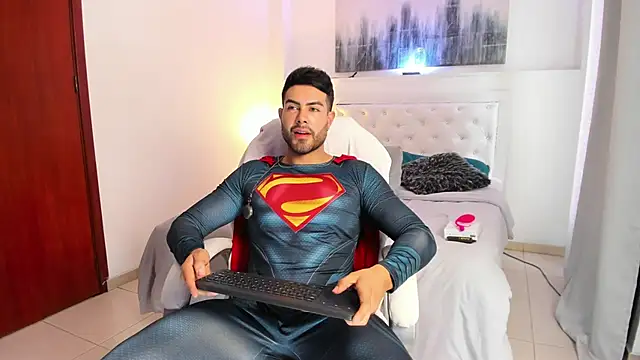 ZarekFox online show from October 31, 2025, 7:43 pm