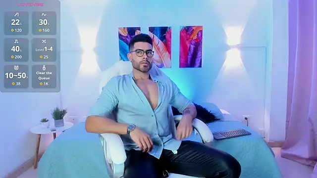 ZarekFox online show from November 12, 2025, 7:40 pm