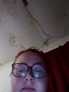 Snapshot of XEmoxkittyx chatting on February 7, 2026, 5:15 am XEmoxkittyx online show from February 7, 2026, 5:15 am