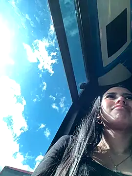 Victoria alson online show from September 24, 2025, 1:17 pm