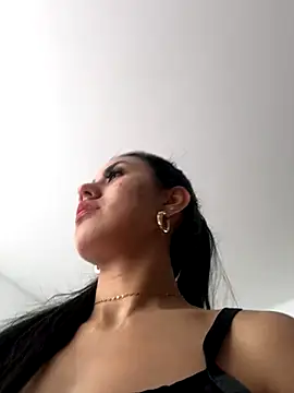 Victoria alson online show from October 30, 2025, 2:04 pm