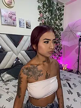 Snapshot of Dirty_isabella18 chatting on April 22, 2026, 6:25 pm Dirty isabella18 online show from April 22, 2026, 6:25 pm