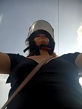 SirenRouge 69 online show from November 8, 2025, 7:50 pm