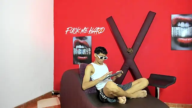 BEAUTY BOYS1 online show from March 6, 2026, 7:20 pm