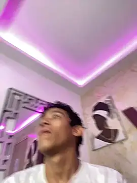 BEAUTY BOYS1 online show from March 18, 2026, 7:55 am