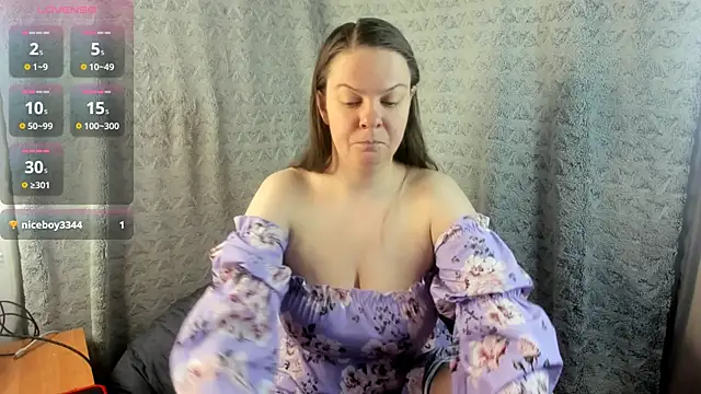 Snapshot of MiaLores chatting on February 25, 2026, 9:09 am MiaLores online show from February 25, 2026, 9:09 am