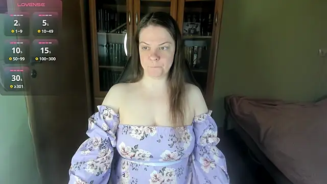 Snapshot of MiaLores chatting on April 11, 2026, 9:13 am MiaLores online show from April 11, 2026, 9:13 am