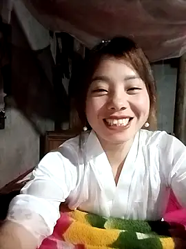 Snapshot of milo123-xx chatting on March 20, 2026, 2:29 pm milo123-xx online show from March 20, 2026, 2:29 pm
