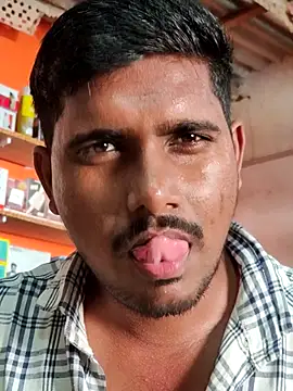 Snapshot of Markroco696 chatting on November 4, 2025, 4:27 am Markroco696 online show from November 4, 2025, 4:27 am