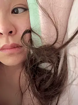 Snapshot of penny996 chatting on December 5, 2025, 1:49 am penny996 online show from December 5, 2025, 1:49 am