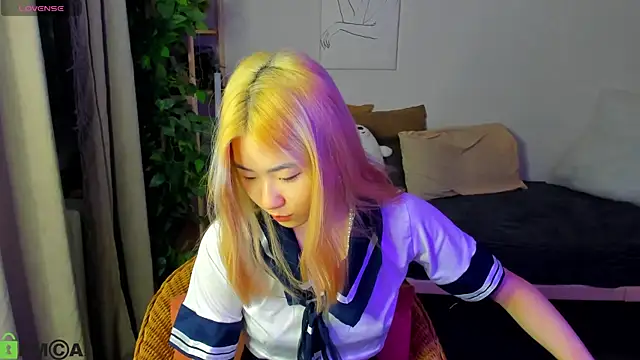 Snapshot of Aisi_18 chatting on September 26, 2025, 11:55 pm Aisi 18 online show from September 26, 2025, 11:55 pm