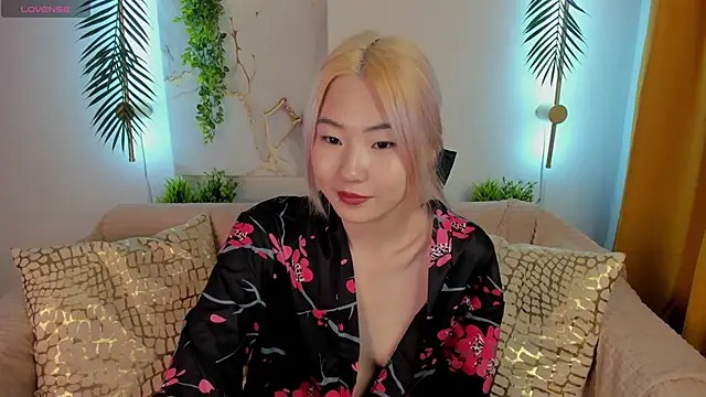 Snapshot of Aisi_18 chatting on September 17, 2025, 4:36 am Aisi 18 online show from September 17, 2025, 4:36 am