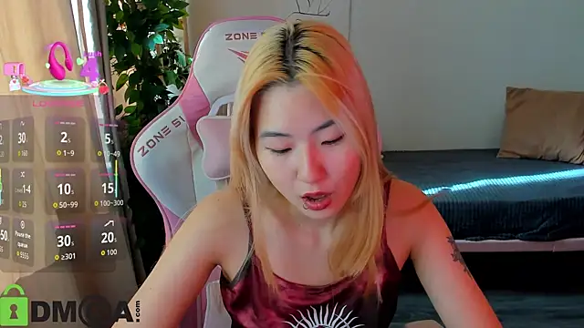 Snapshot of Aisi_18 chatting on October 8, 2025, 7:32 am Aisi 18 online show from October 8, 2025, 7:32 am