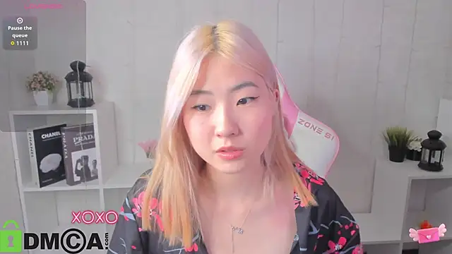 Snapshot of Aisi_18 chatting on December 3, 2025, 12:44 am Aisi 18 online show from December 3, 2025, 12:44 am