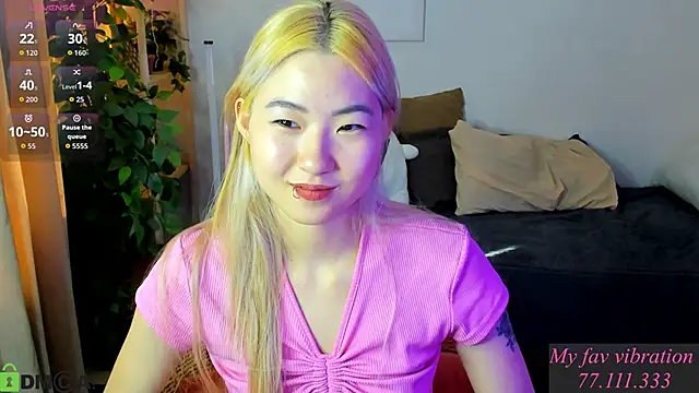 Snapshot of Aisi_18 chatting on September 23, 2025, 6:53 am Aisi 18 online show from September 23, 2025, 6:53 am