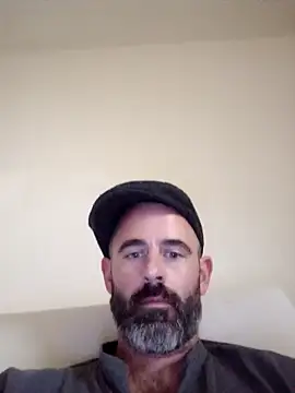 whatYwantMorrre online show from October 2, 2025, 1:25 pm