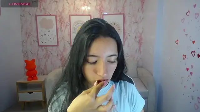 Kylie ch1 online show from September 13, 2025, 11:32 am