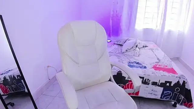 Snapshot of Aron_Boyy chatting on September 17, 2025, 7:38 pm Aron Boyy online show from September 17, 2025, 7:38 pm