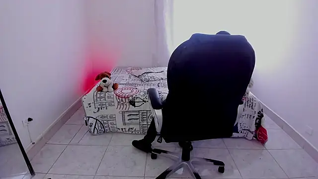 Snapshot of Aron_Boyy chatting on September 26, 2025, 9:10 pm Aron Boyy online show from September 26, 2025, 9:10 pm