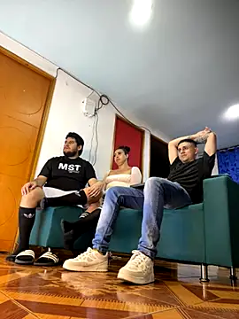 Snapshot of Warmteam777 chatting on November 29, 2025, 7:19 am Warmteam777 online show from November 29, 2025, 7:19 am