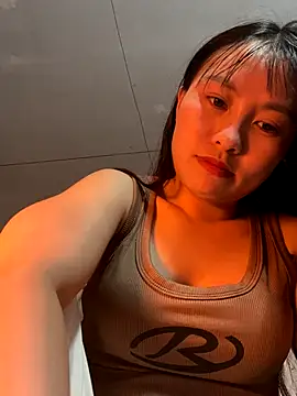   Sasulq   online show from September 8, 2025, 2:38 pm