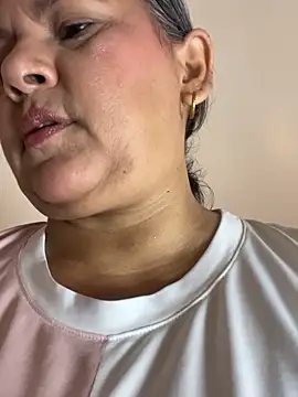 Lucy Milf 474 online show from February 24, 2026, 12:06 pm