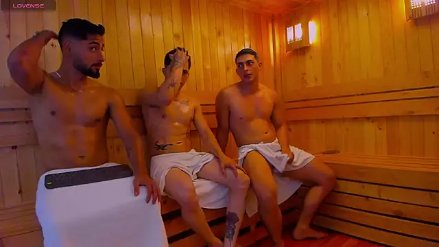 Snapshot of mike_friends chatting on September 23, 2025, 1:01 am mike friends online show from September 23, 2025, 1:01 am