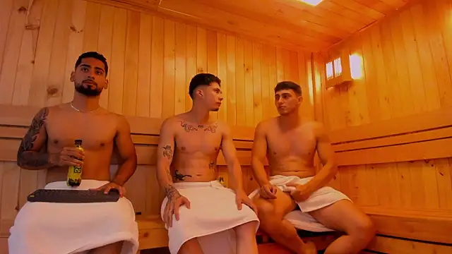 Snapshot of mike_friends chatting on September 9, 2025, 12:32 am mike friends online show from September 9, 2025, 12:32 am