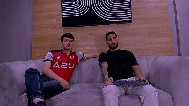 Snapshot of mike_friends chatting on December 1, 2025, 2:07 pm mike friends online show from December 1, 2025, 2:07 pm