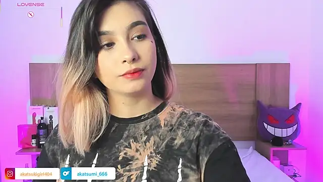 Snapshot of Akatsumi_ chatting on November 23, 2025, 12:53 am Akatsumi online show from November 23, 2025, 12:53 am