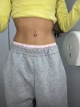 Snapshot of SweetBunnyGF chatting on February 25, 2026, 11:59 pm SweetBunnyGF online show from February 25, 2026, 11:59 pm