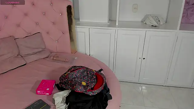 Snapshot of Dani_rivass chatting on November 1, 2025, 8:52 am Dani rivass online show from November 1, 2025, 8:52 am