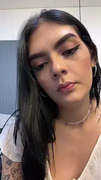 Snapshot of AliceRitter chatting on June 2, 2026, 10:21 pm AliceRitter online show from June 2, 2026, 10:21 pm