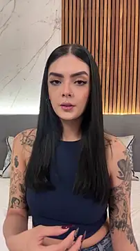 Snapshot of AliceRitter chatting on April 7, 2026, 10:11 pm AliceRitter online show from April 7, 2026, 10:11 pm