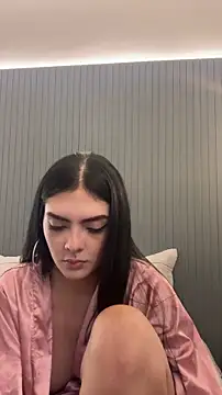 Snapshot of AliceRitter chatting on May 26, 2026, 9:46 pm AliceRitter online show from May 26, 2026, 9:46 pm