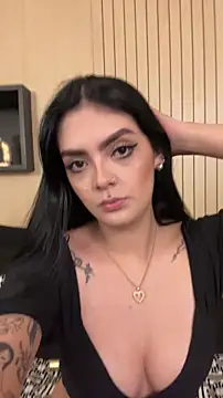 Snapshot of AliceRitter chatting on June 14, 2026, 8:54 pm AliceRitter online show from June 14, 2026, 8:54 pm