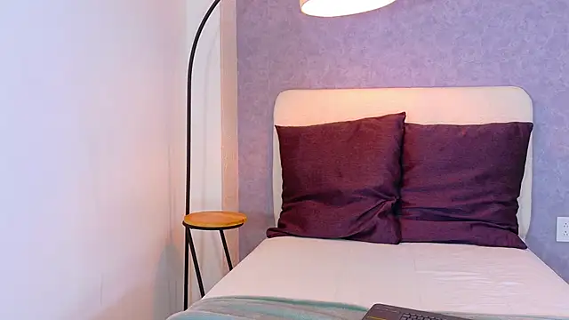 Snapshot of Tracielowe_w chatting on November 30, 2025, 3:29 am Tracielowe w online show from November 30, 2025, 3:29 am