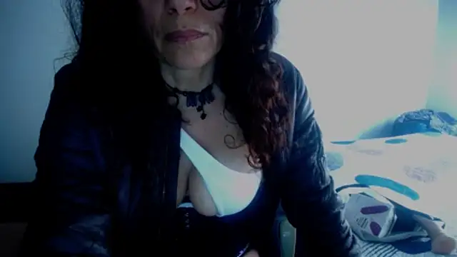 fenix colette online show from March 27, 2026, 9:05 pm