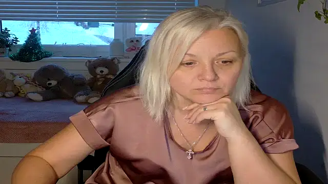 Linsy Kim online show from February 15, 2026, 4:28 pm