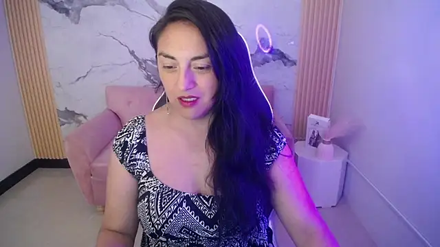 tamara ch1 online show from November 11, 2025, 3:45 am